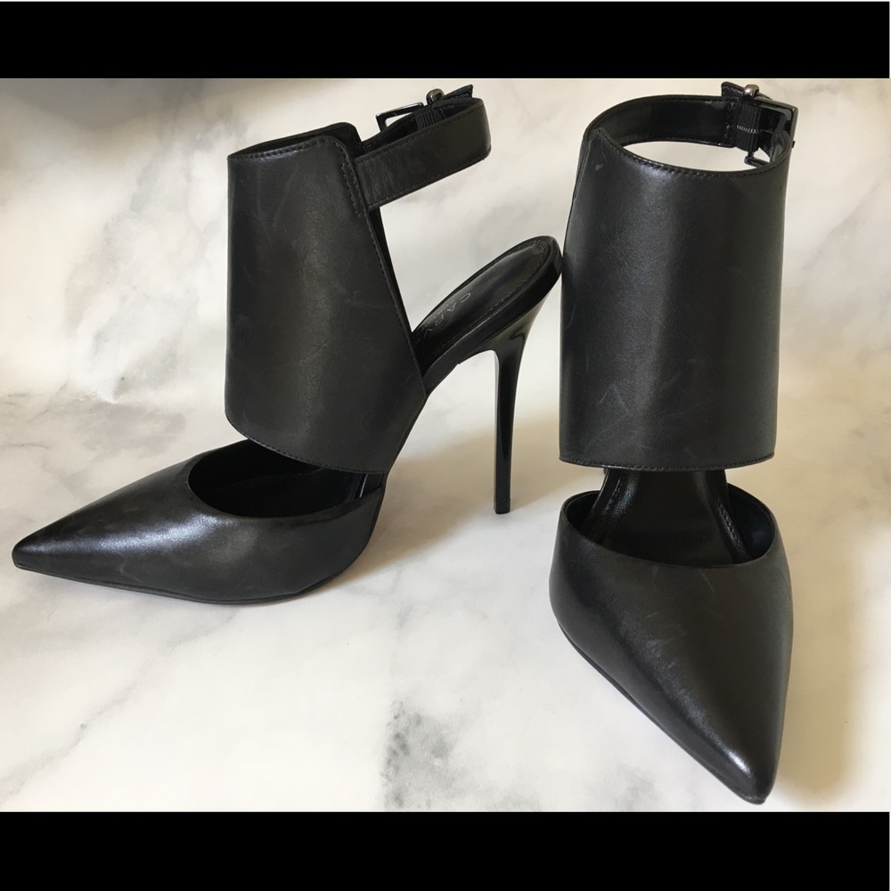 Kurt Geiger Black Leather Pumps